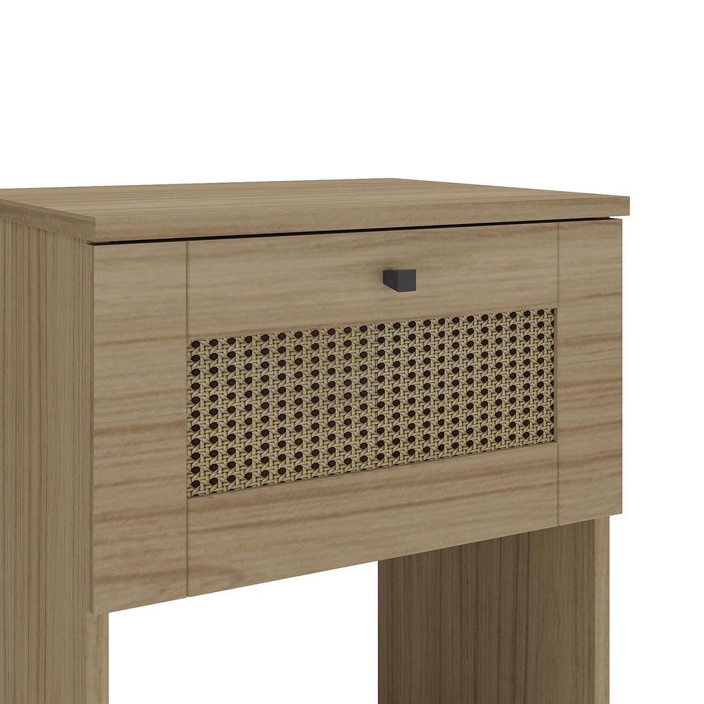 Mesa lateral Trama