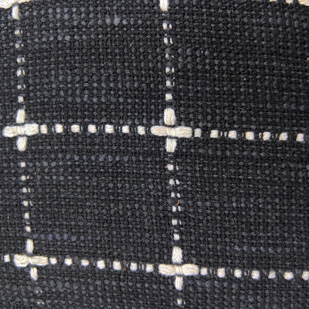 Cojín cuadricula negro 30x50cm